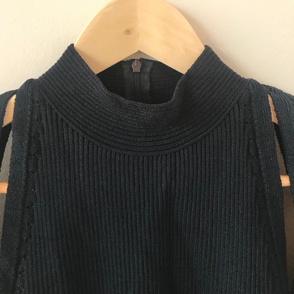 Gianfranco Ferre navy blue sweater - Picture 2 of 11